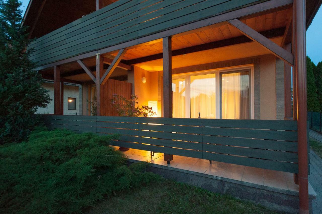Bier-Lak Apartman House 71 Balatonlelle Exterior photo